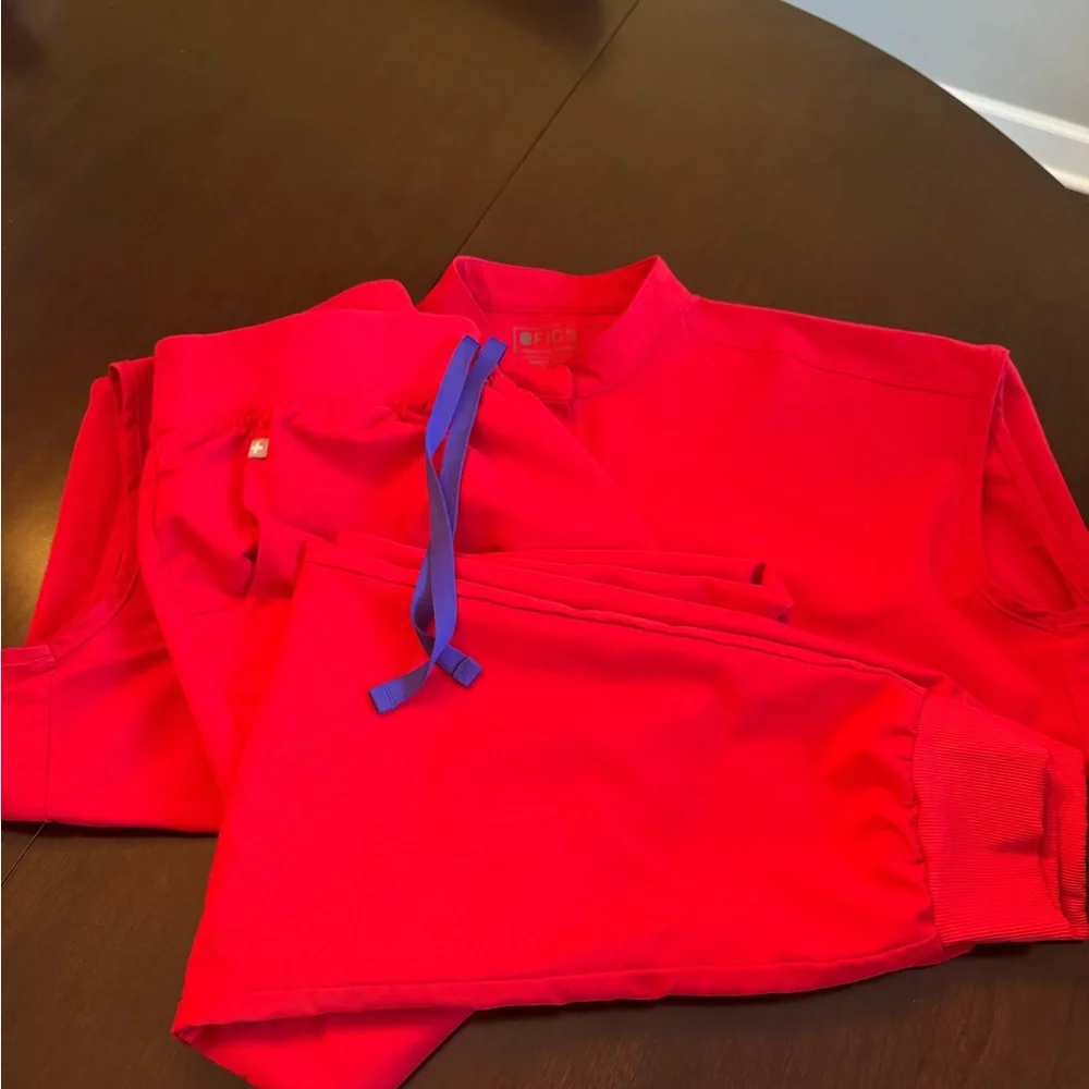 Red Figs Set - Picture 5 of 7